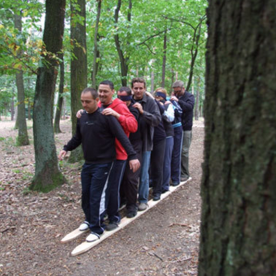 Holdfény Liget - az Alpokalja kalandparkja outdoor program csapatépítés teambuilding